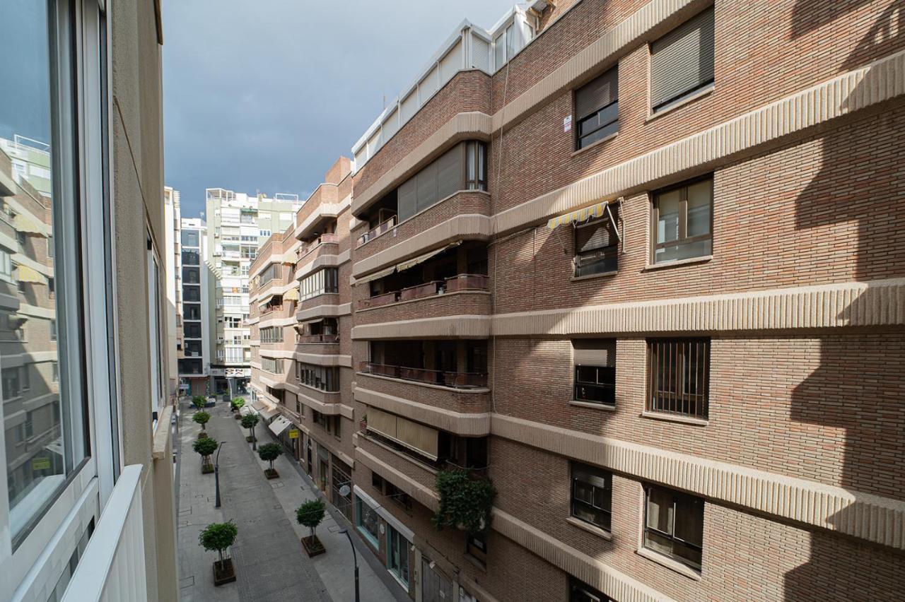 Expoholidays - General Tamayo Parking Gratis Алмерия Екстериор снимка